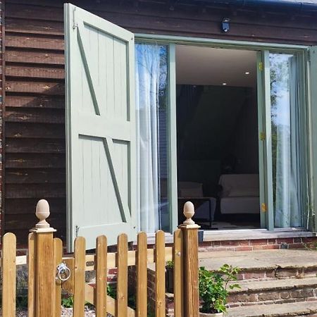 The Workshop Villa Elham Exteriör bild